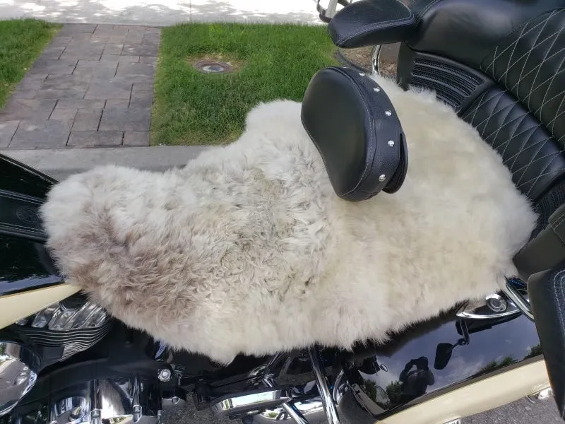 Full Pelt with Straps Sheepskin Buttpad™