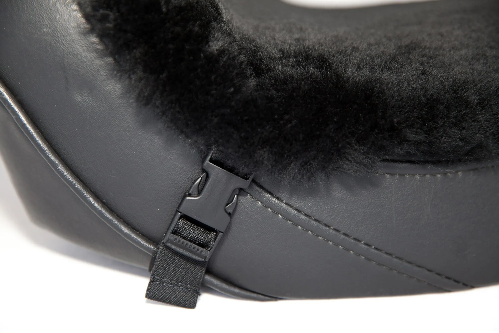 Full Pelt with Straps Sheepskin Buttpad™